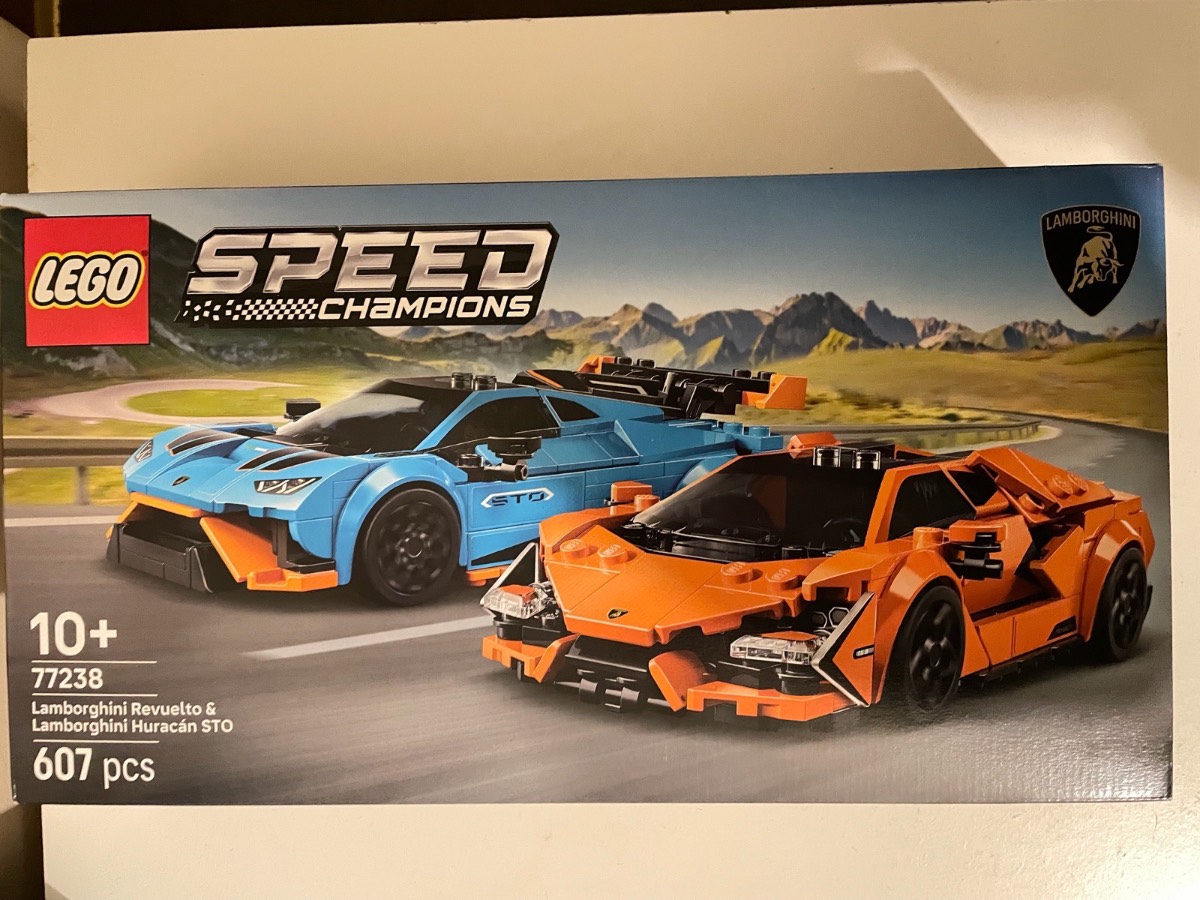 Lego Speed Champions Lamborghini Revuelto & Lamborghini Huracán STO (77238)