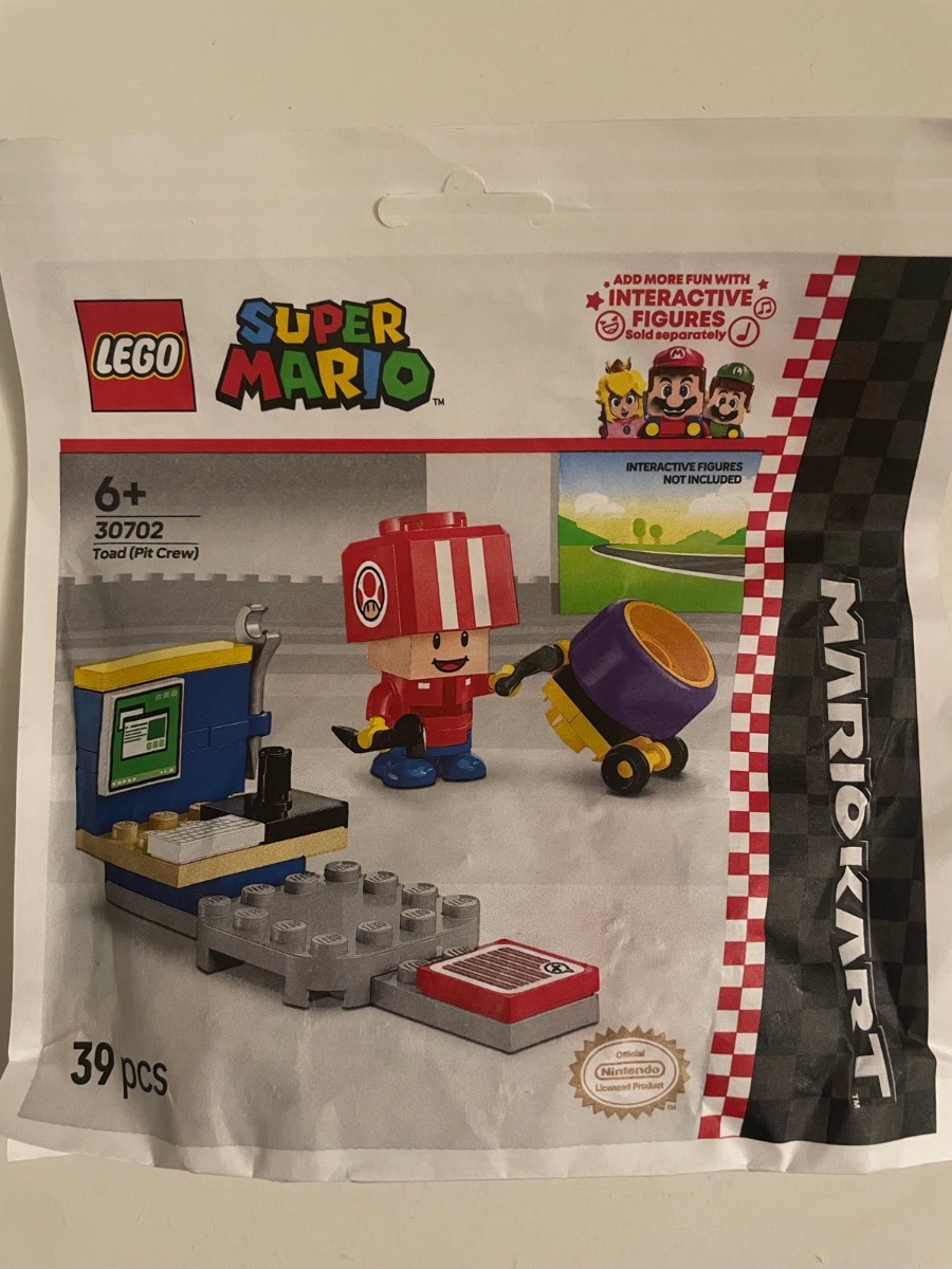 Lego Super Mario: Mario Kart Toad Pit Crew Recruitment Bag (30702)