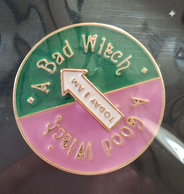 Spinning Witch Enamel Pin Badge – Gothic Lapel Pin Witchy Gift Accessory