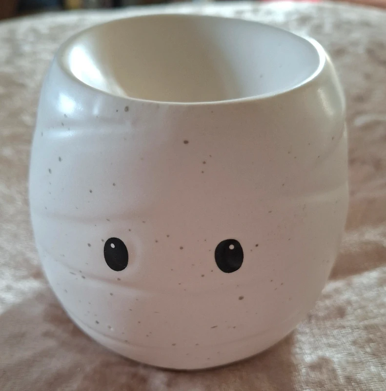 White Ceramic Mummy Oil Burner 10cm Halloween Wax Melt Warmer Gothic Decor