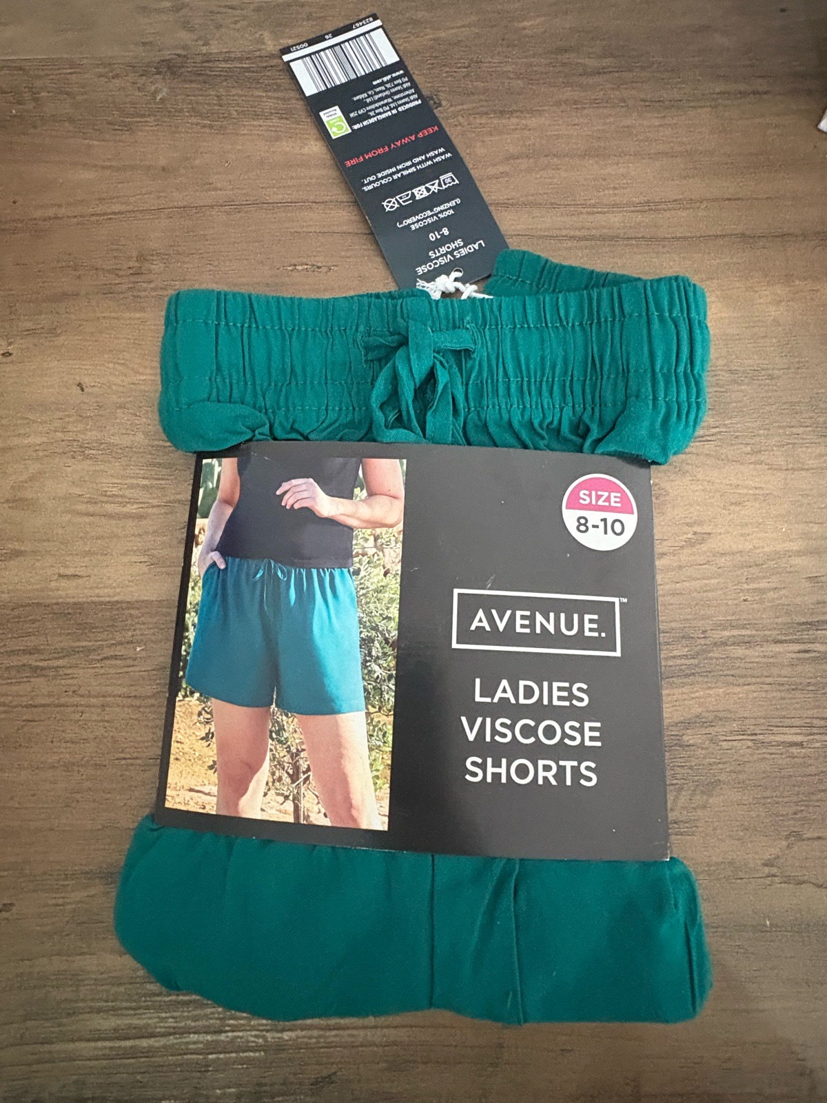 Avenue green shorts