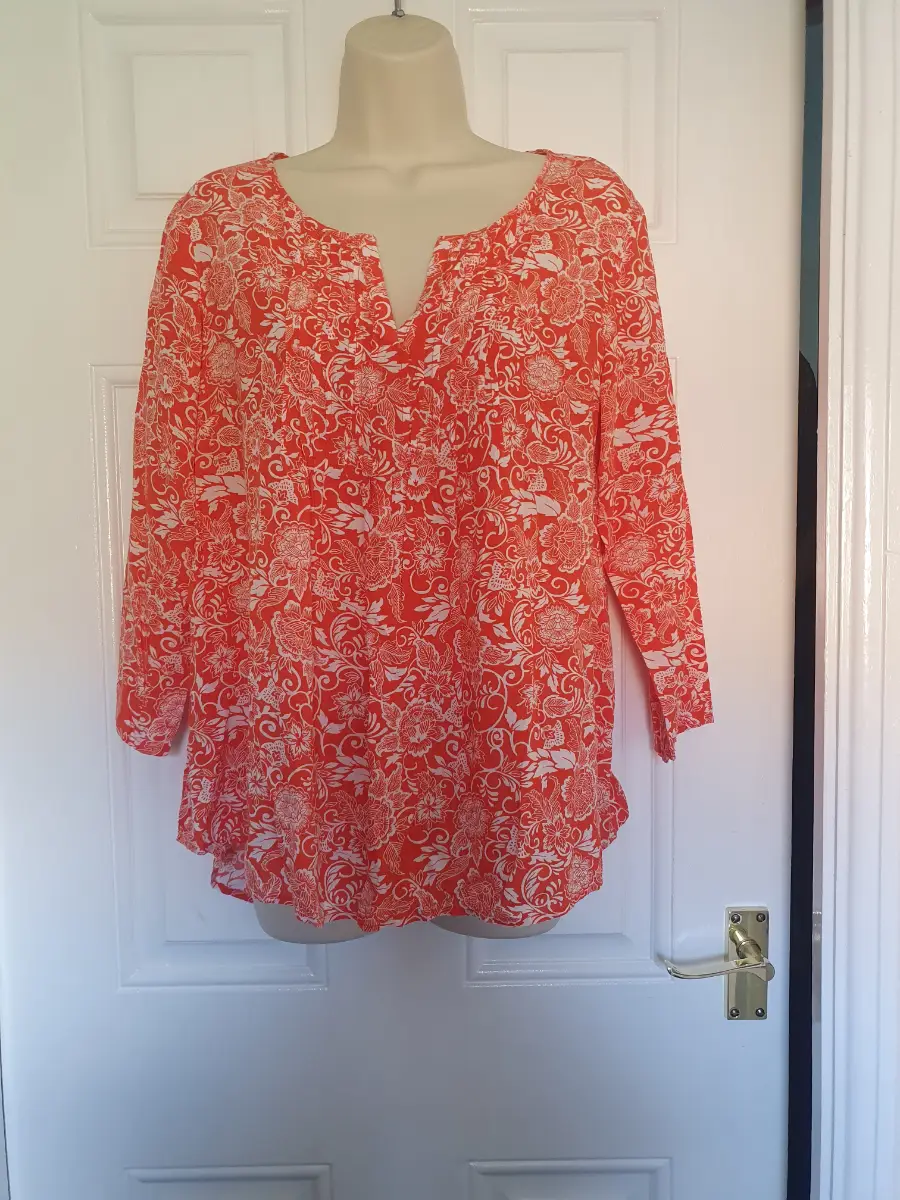 M&Co orange top size 10