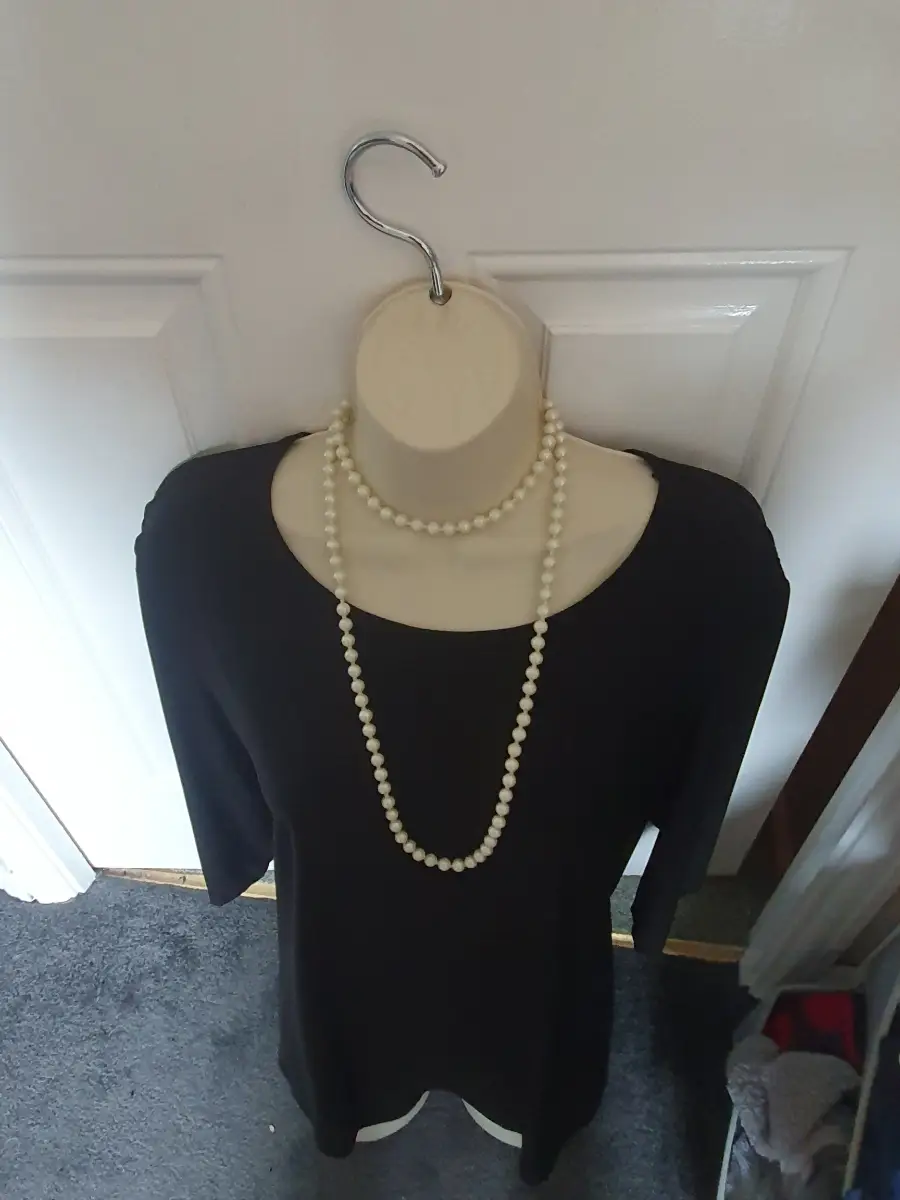 No label cream pearl long necklace
