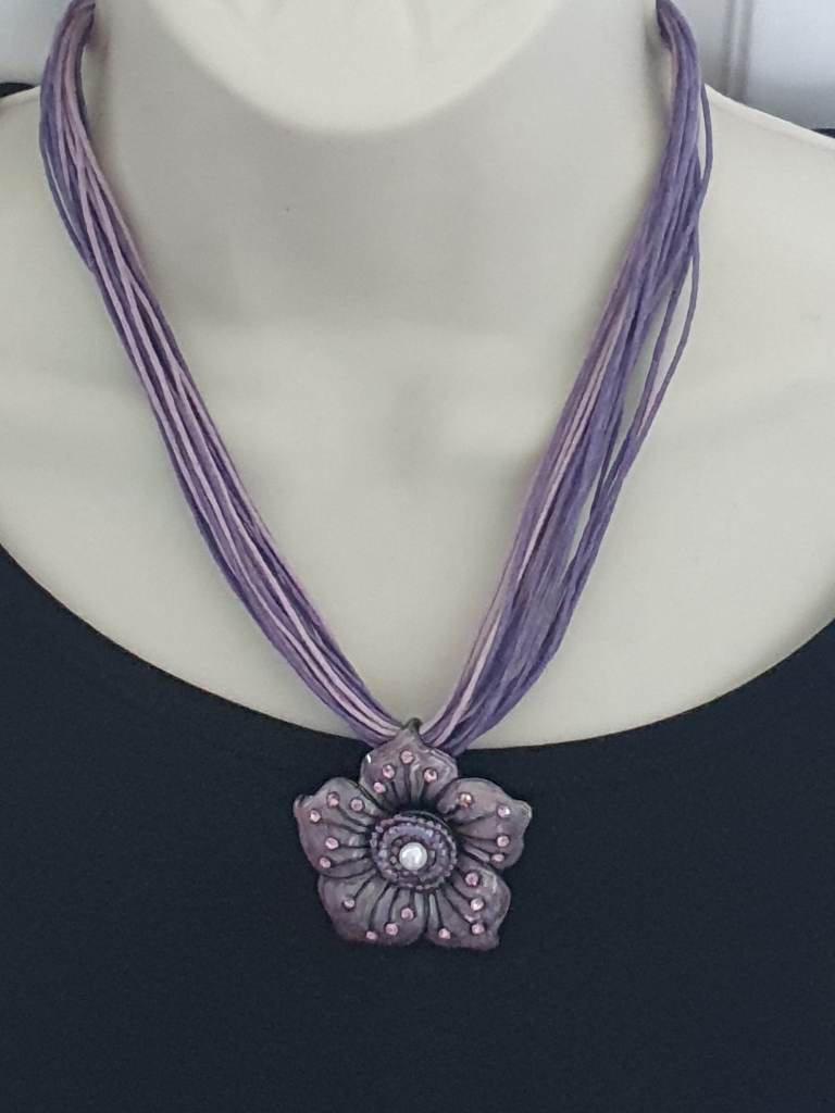 No label boho purple flower multi stranded necklace