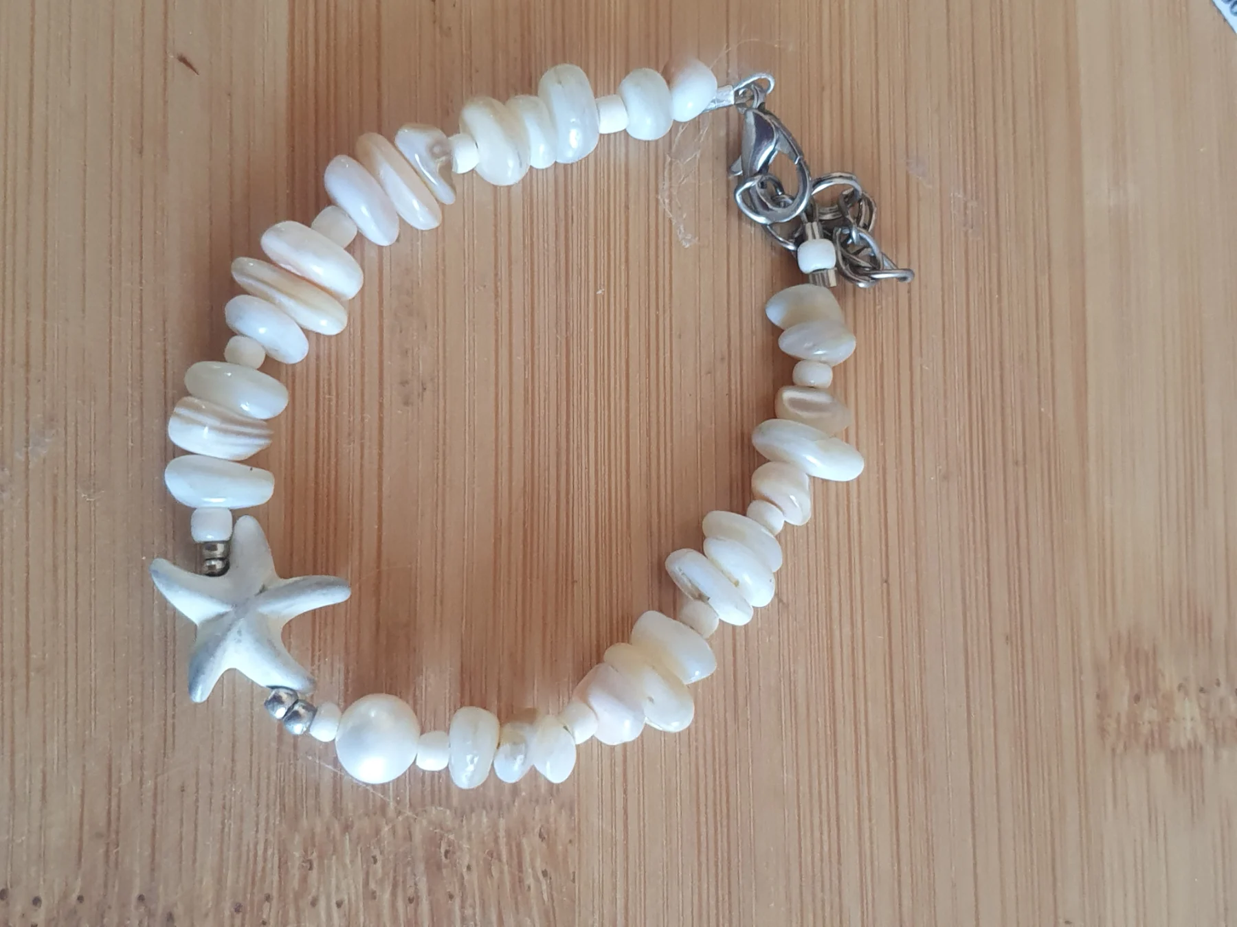 No label cream beaded  bracelet