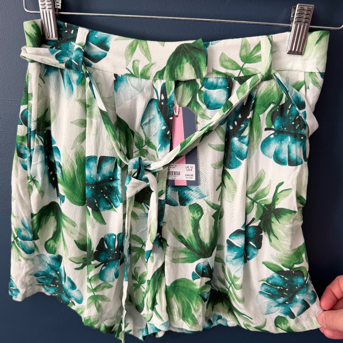 Leaf Print Belted Pleated Short | Jack Wills | UK 10