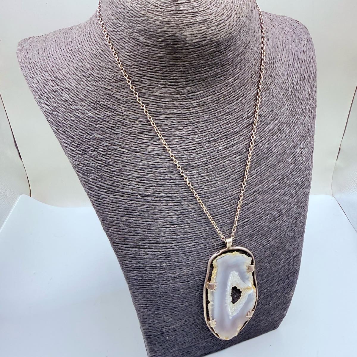 vintage scottish  sterling silver Geode Agate Slice Pendant Necklace