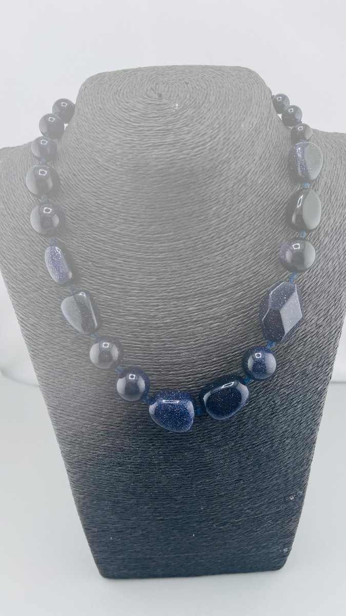 Lola Rose Midnight Blue Sandstone Quartz Necklace  comprises Baroque & Round graduatedBeads  Bnwot A