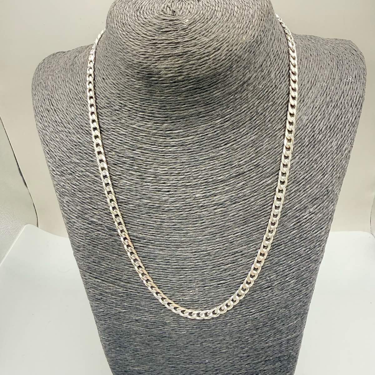 Unisex Pre Loved Sterling Silver 5cm Cuban Link Necklace L46cm