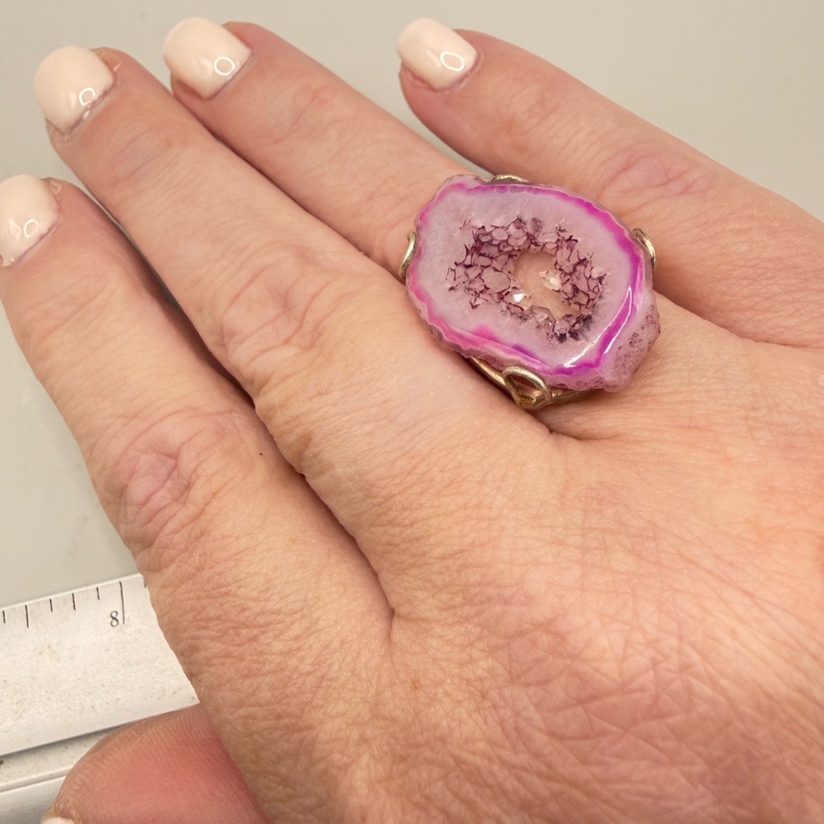 Pre Loved Sterling Silver fuchsia druzy agate geode slice ring Size Q.5