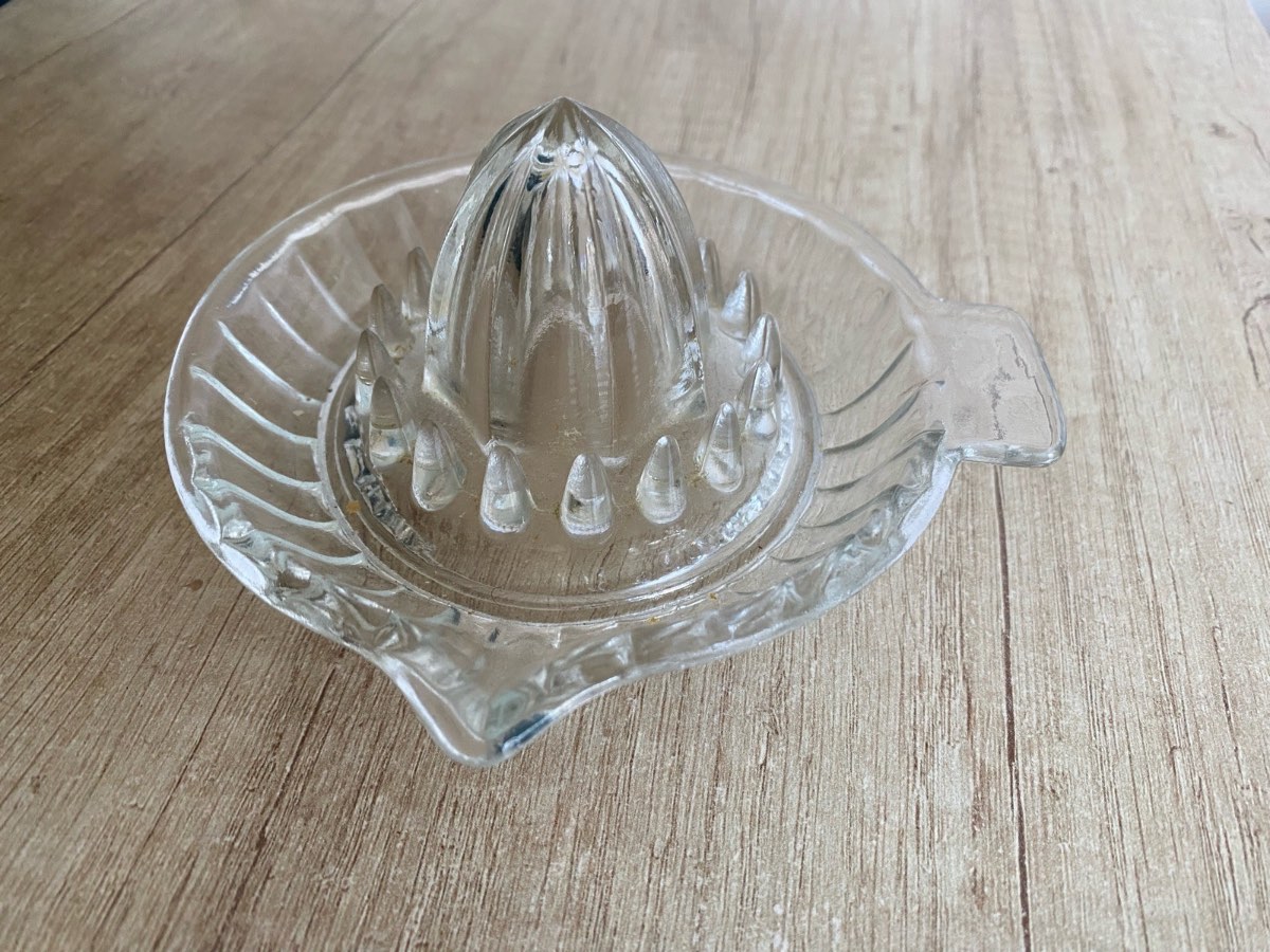 Vintage Pressed Glass Lemon Juicer Citrus Reamer Kitchen Kitchenalia