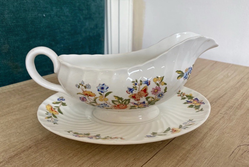 Aynsley Cottage Garden Gravy Boat & Stand Fine English Bone China