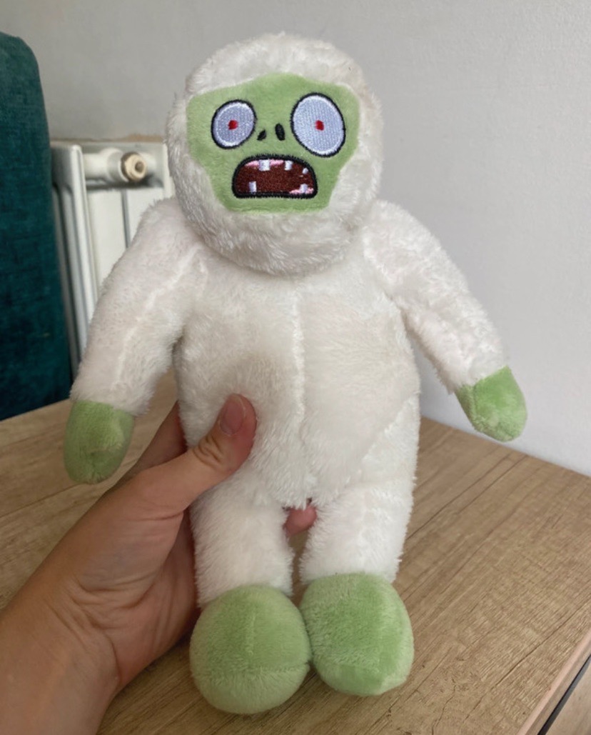 Plants vs Zombies Yeti Zombie Plush Soft Toy White Green Hanging Plush