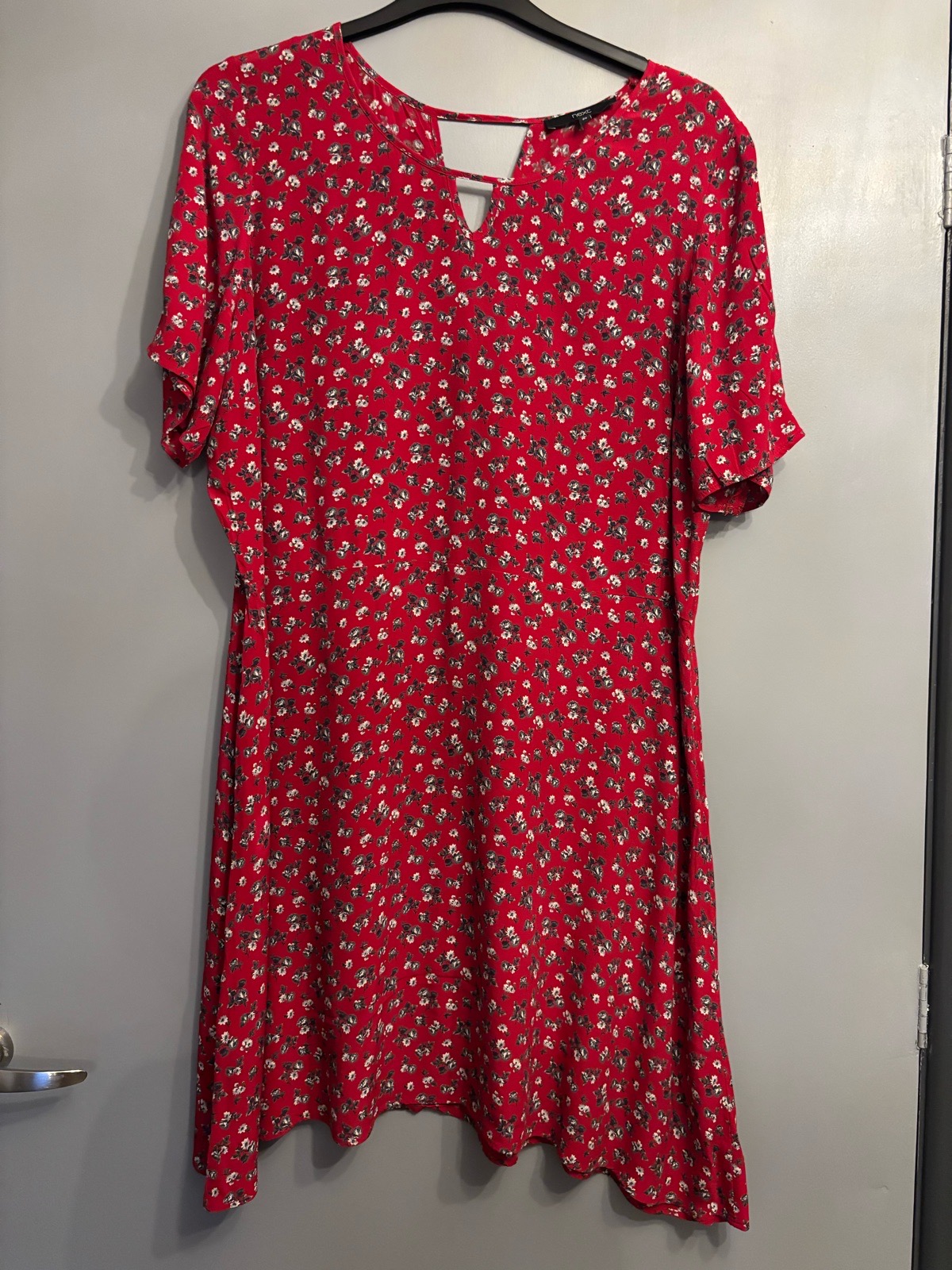 Next Women's Red Floral Summer Dress Size 20 Short Sleeve Knee Length V-Neck