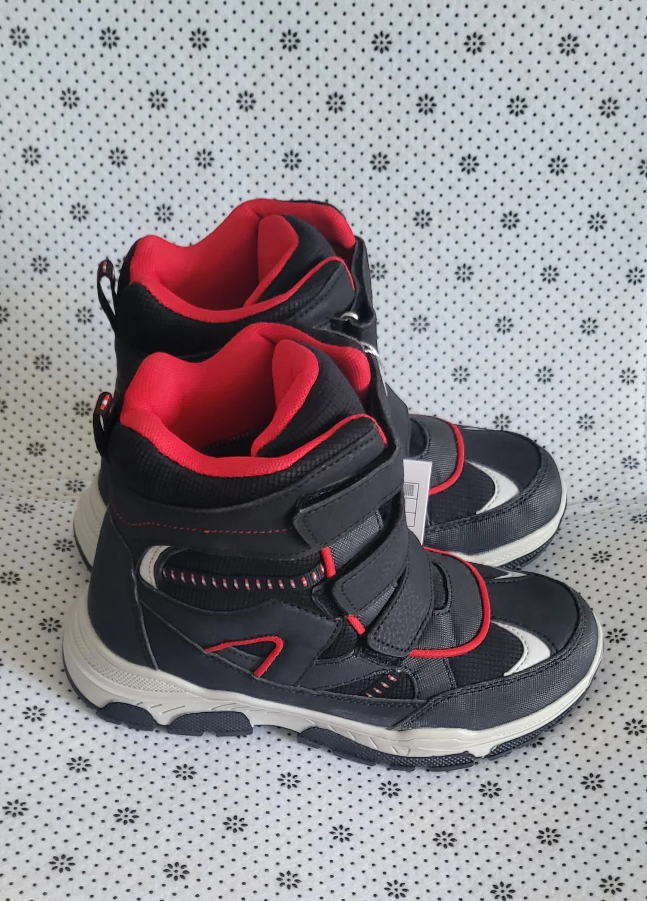 Kids Snow Boots Waterproof Warm Walking & Hiking Shoes for Winter - Black Red UK 2.5  EU 35