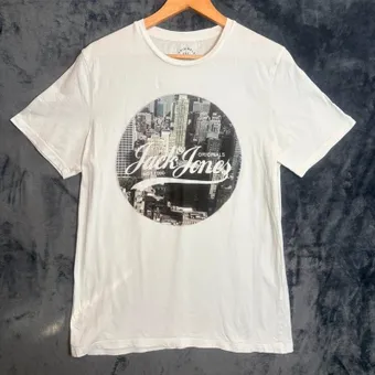 Jack & Jones White Graphic T Shirt Size XL Crew Neck Short Sleeve Cotton Tee