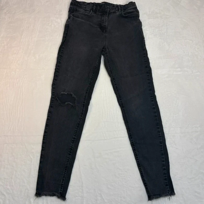 Studio Denim Black Skinny Jeans Size 12 Distressed Raw Hem Stretch Slim Casual