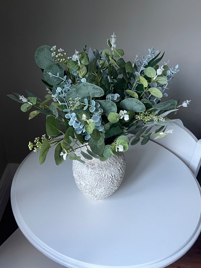 Farmhouse style artificial eucalyptus leaves 50 stems