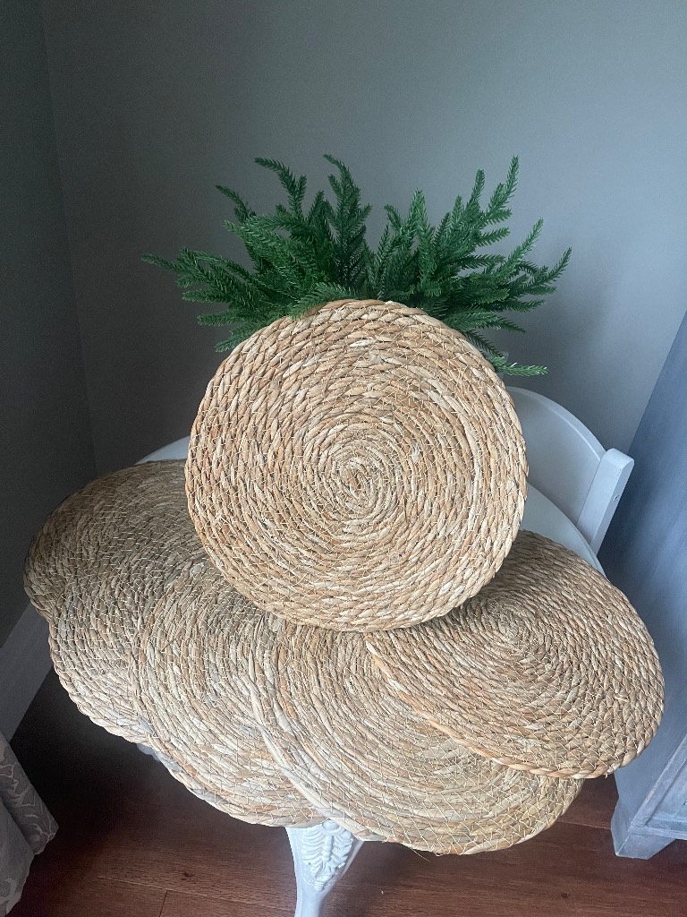 Farmhouse style 6 pcs woven rattan placemats