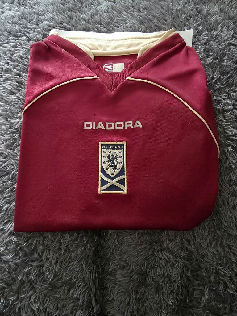 Scotland official Diadora shirt XLB 13/14 years