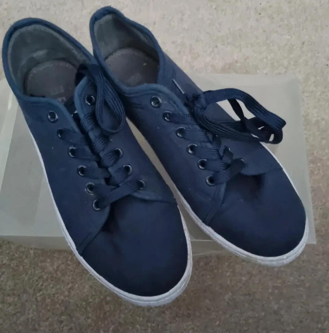 Mens canvas Firetrap boat holiday trainers size 8