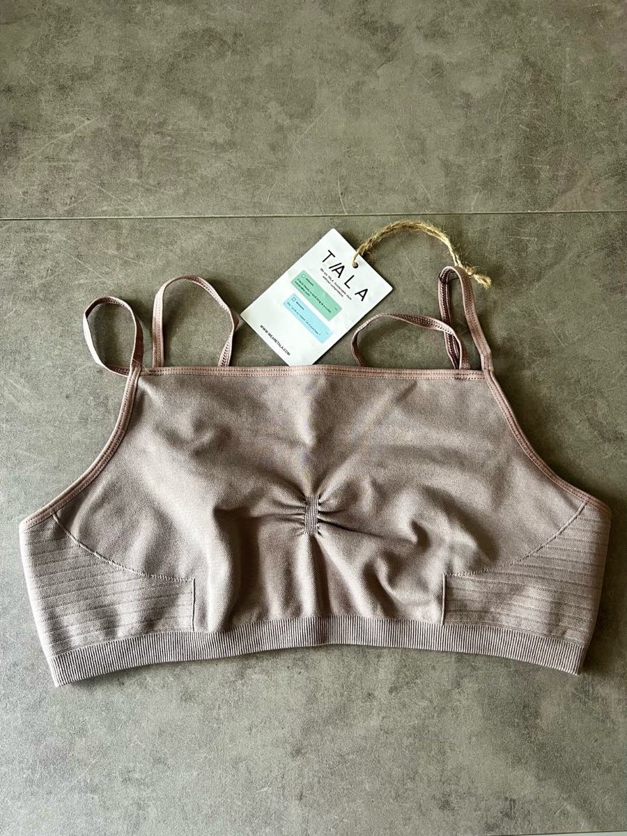 Ladies Tala sports bra size M new with tags