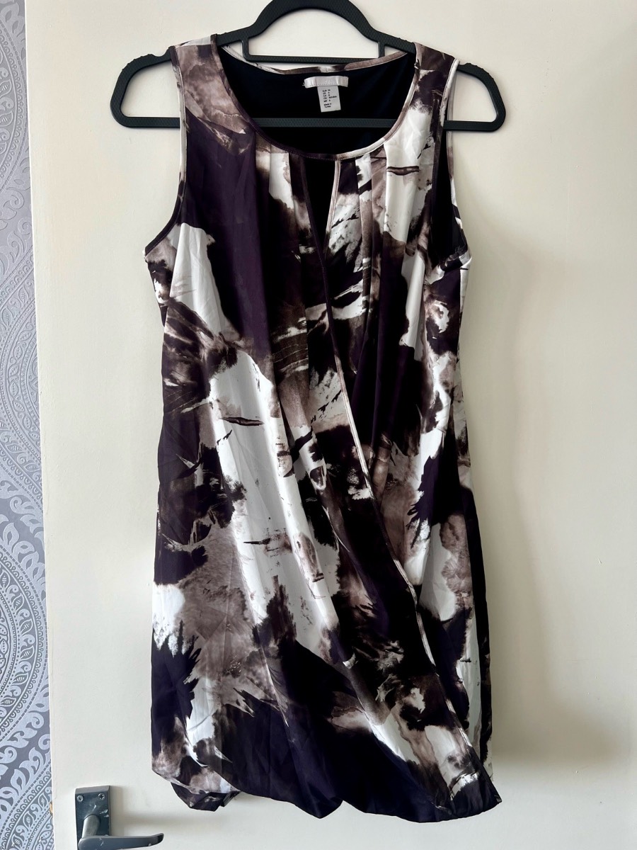 Ladies H&M wrap dress black and white size 8 eu36