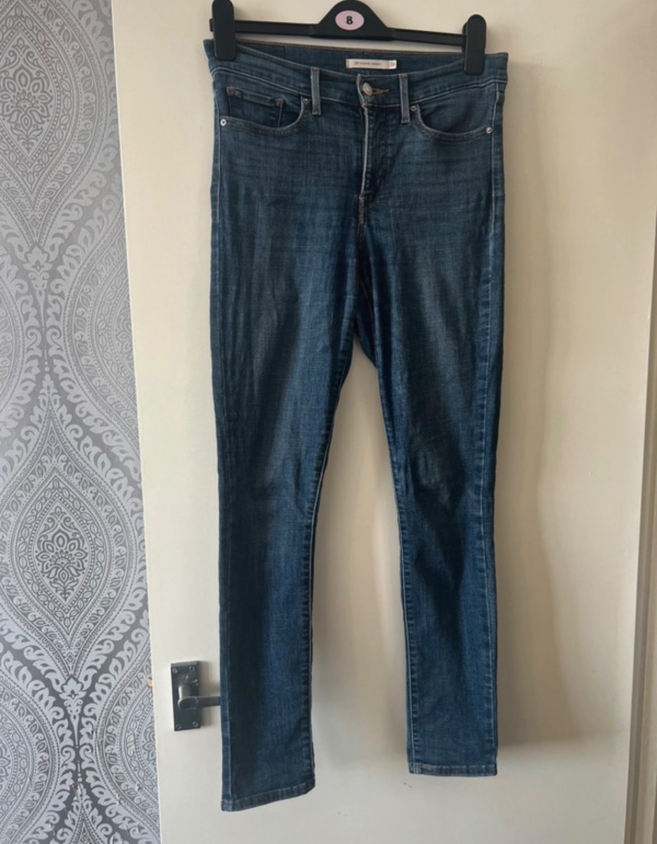Ladies Levi’s 311 shaping skinny jeans
