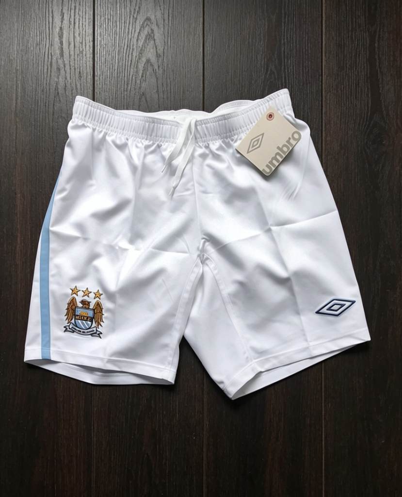 Manchester city shorts small