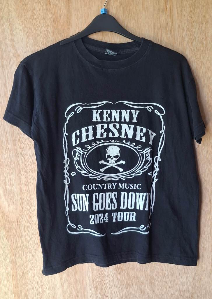 Kenny Chesney 2024 tour tshirt Medium