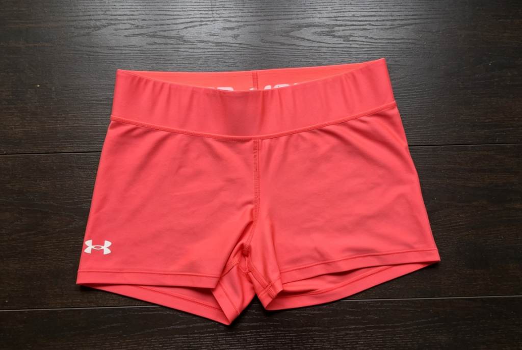 Under armour ladies large compression shorts