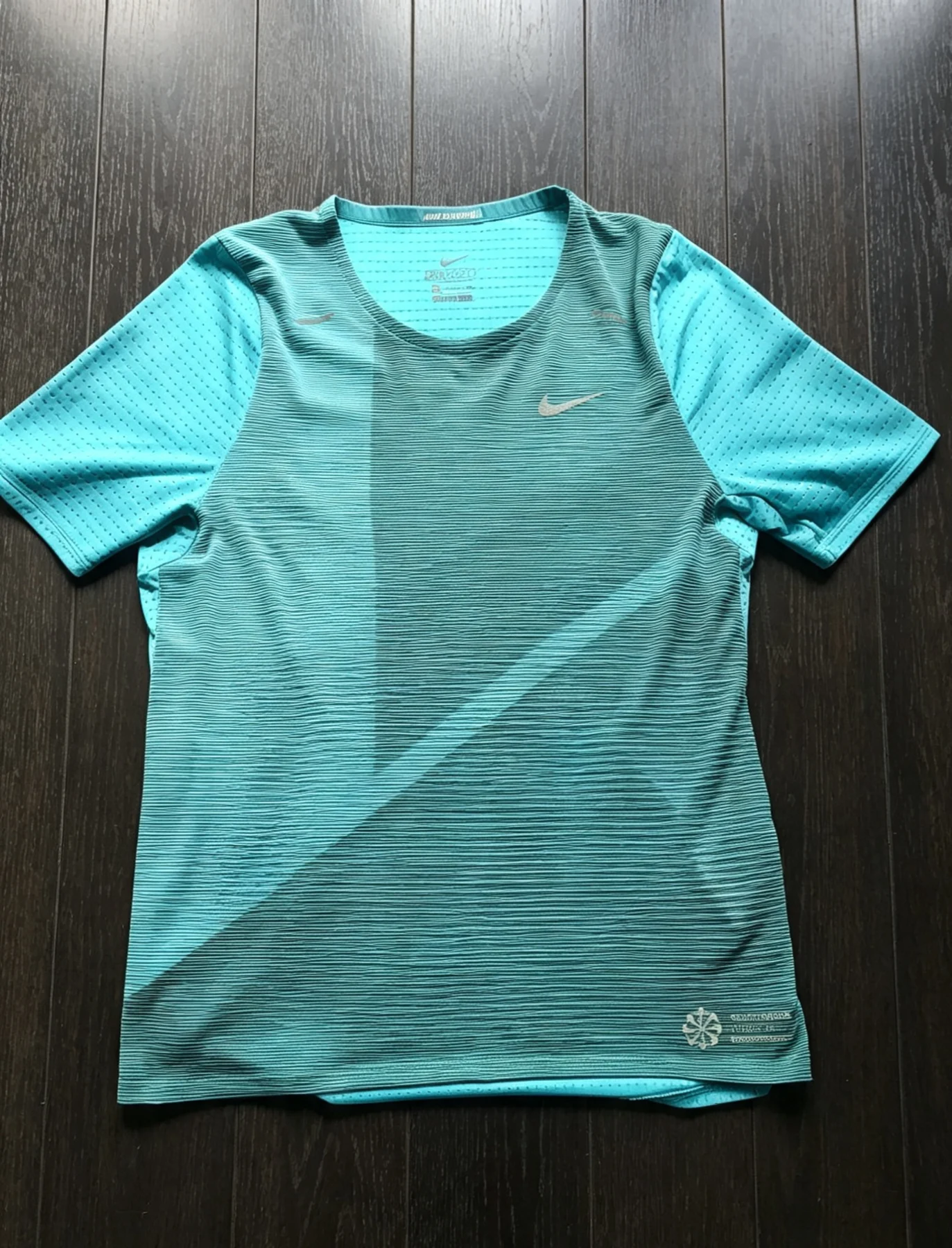 Nike running Tshirt mens small
