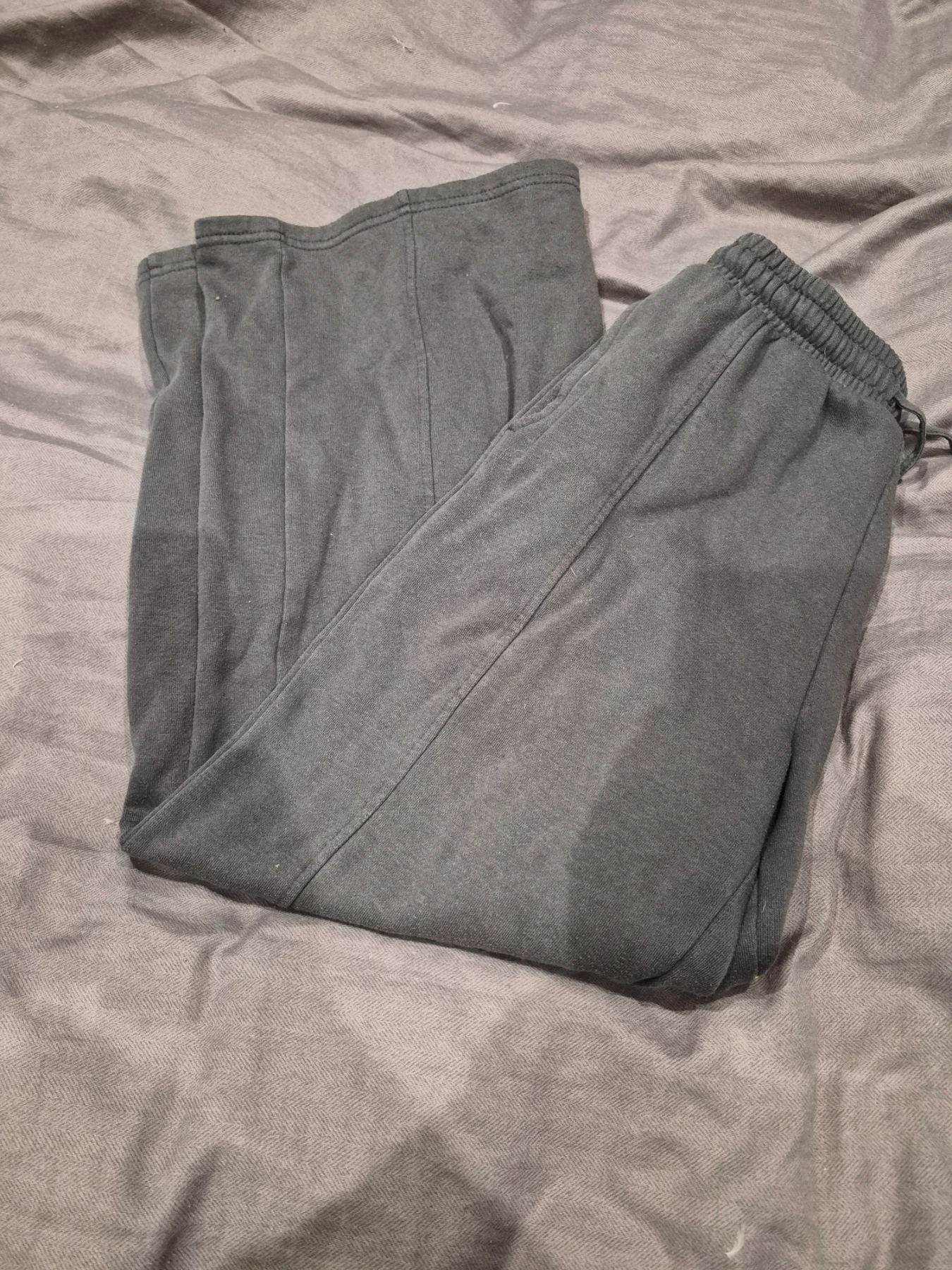 Grey joggers New Look Size 12-13years Excellent condition