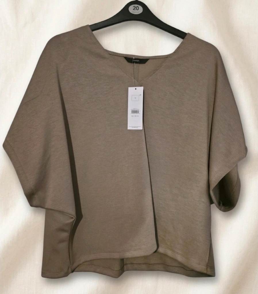 Size 20 womens blouse