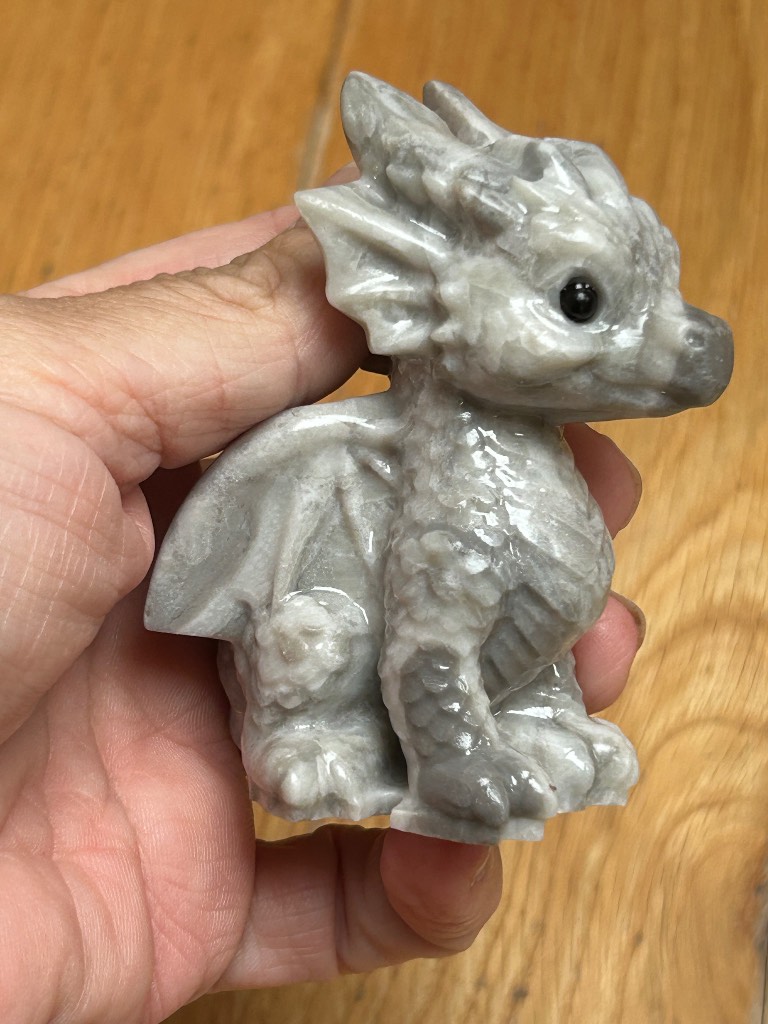 Grey jesper dragon carving