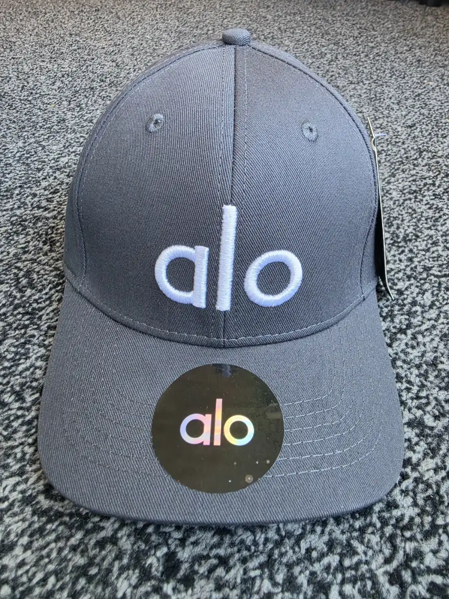New Alo Yoga Grey Baseball Cap with Tags