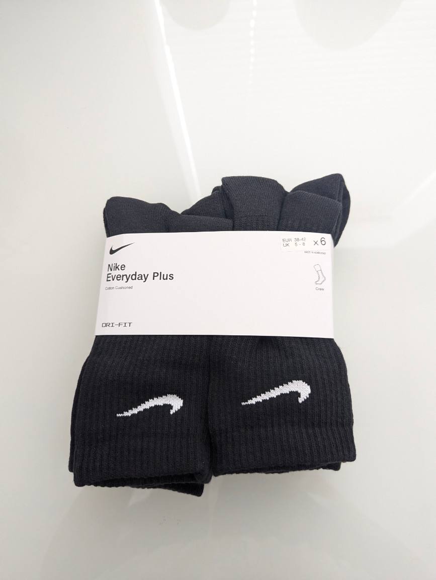 Nike dri-fit black crew socks 6 pack