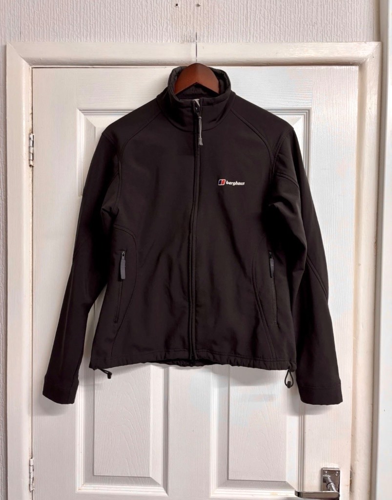 Berghaus Black Softshell Jacket - Size 12 - Fleece Lined Outdoor Coat