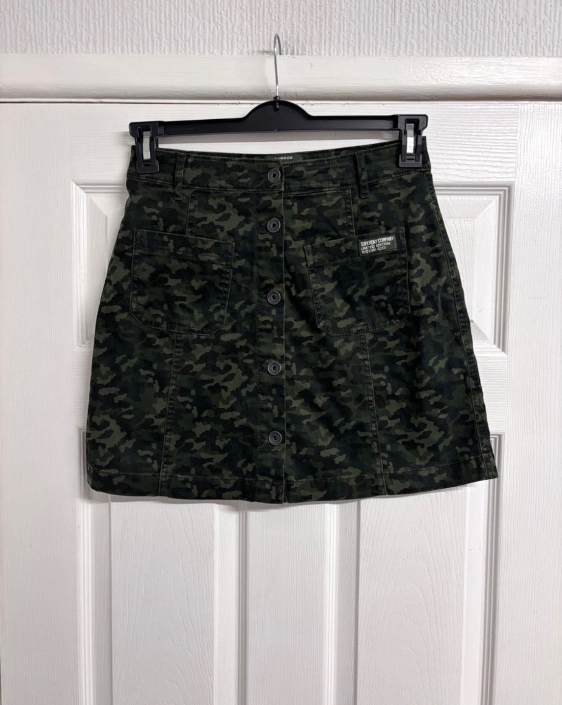 Superdry London Green Cargo Mini Skirt Size Small