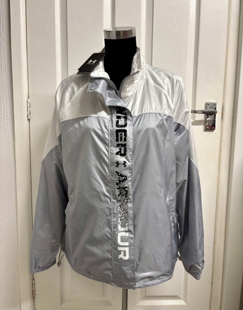 Under Armour Recover Windbreaker Jacket White Silver Size Large New with tags