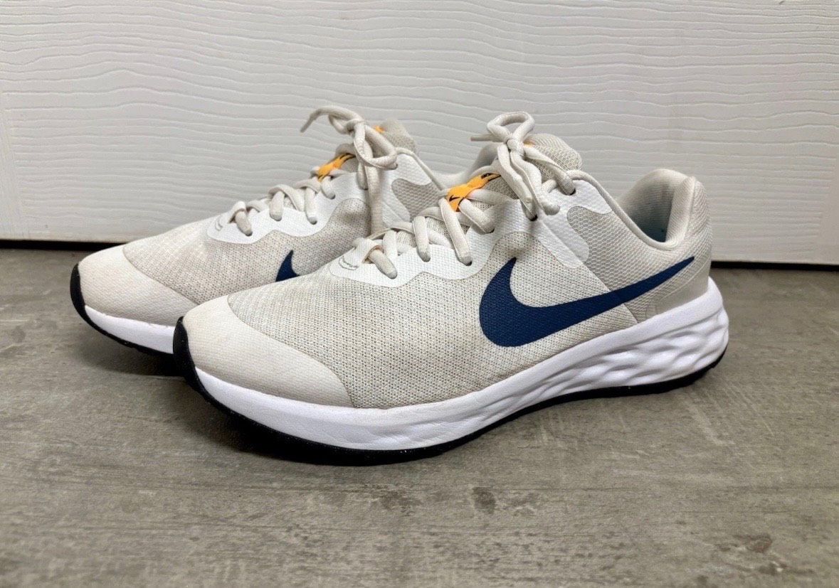 Nike Revolution 6 White Navy Running Trainers Shoes Size UK 5