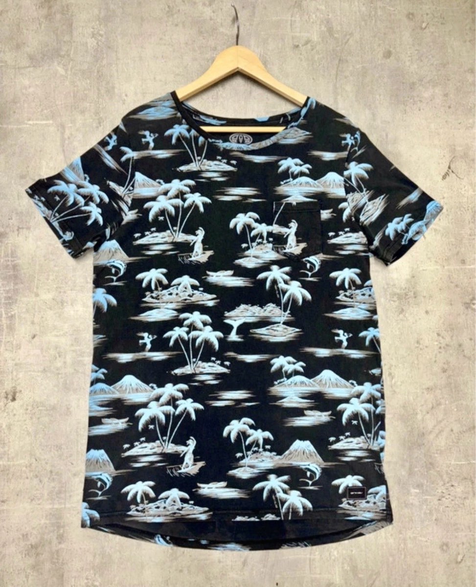 Animal Blue Hawaiian Palm Tree Print T-Shirt Men’s Size Medium