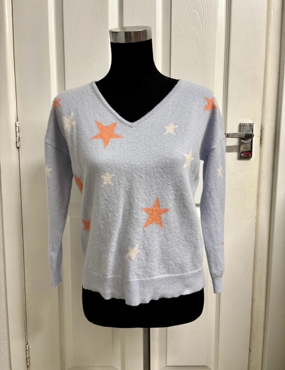 WoolOvers Merino Wool & Cashmere Blue Star Print V-Neck Jumper Size Medium