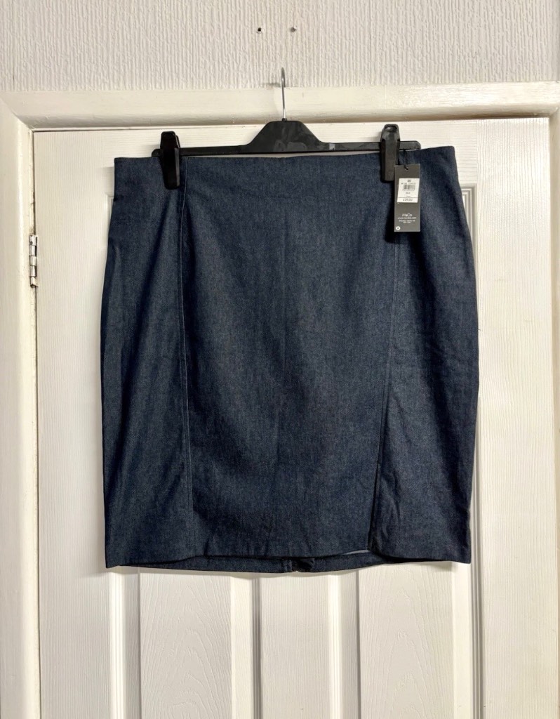 M&Co Blue Denim Style Skirt - Gold Exposed Zip - Size 20 New with tags NWT