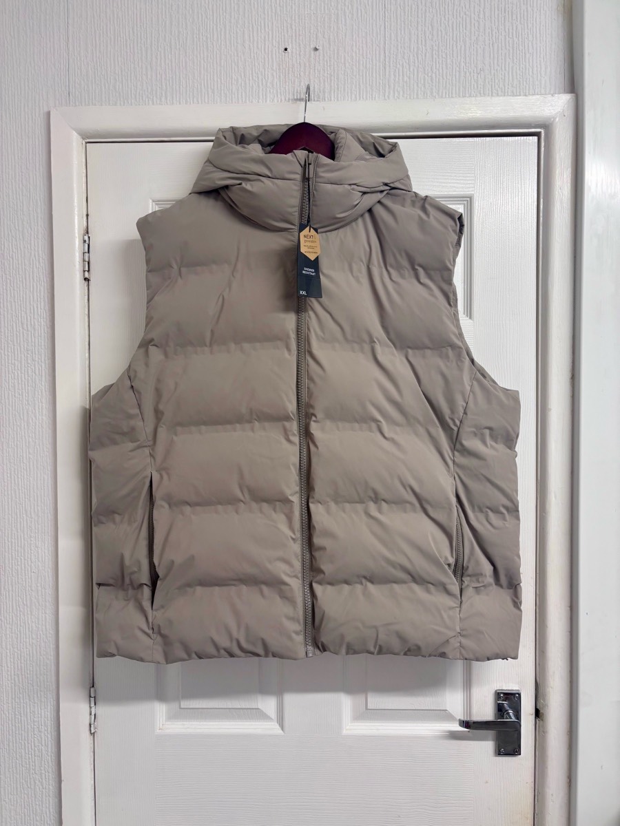 NWT Next Men’s Hooded Puffer Gilet Bodywarmer Stone - Size 2XL / XXL