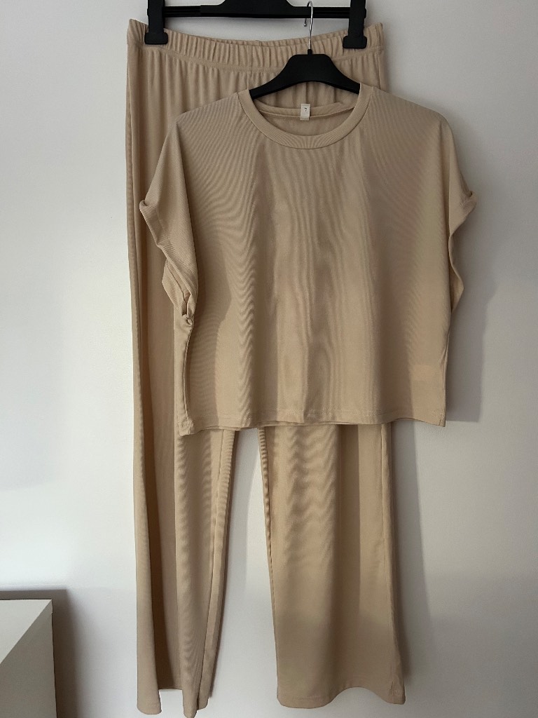 Loungewear/travel set size 14
