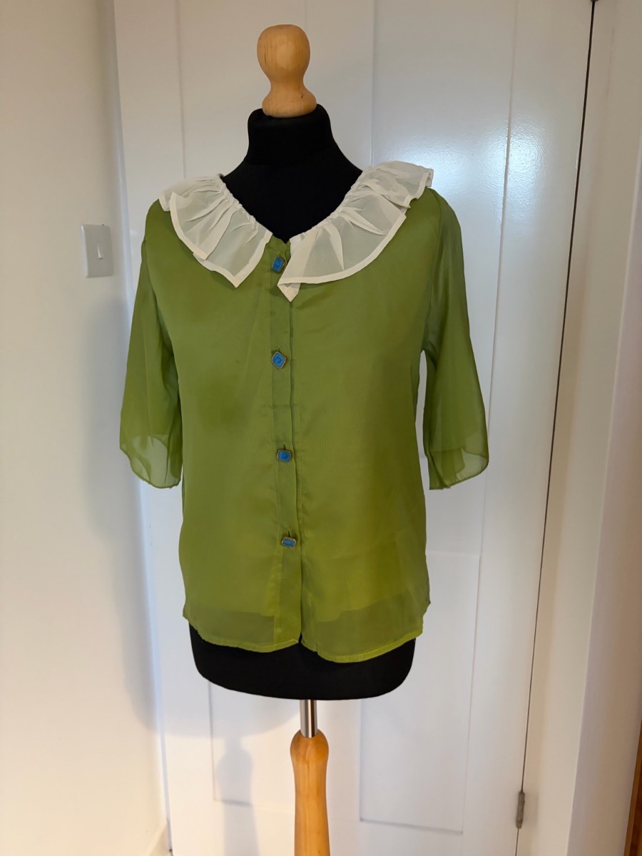 Zara green blouse with frill collar