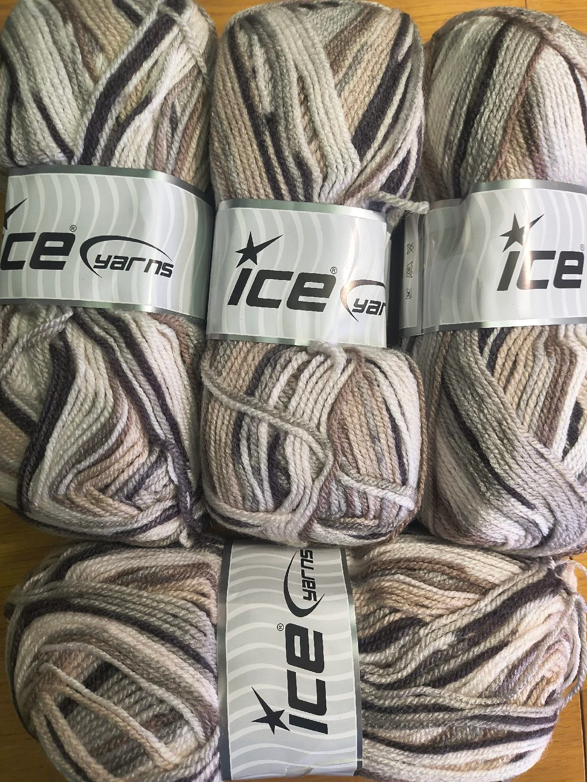 Yarns Palatine 4 x 100g Acrylic Yarn – Beige Brown Grey Variegated Self-pattering