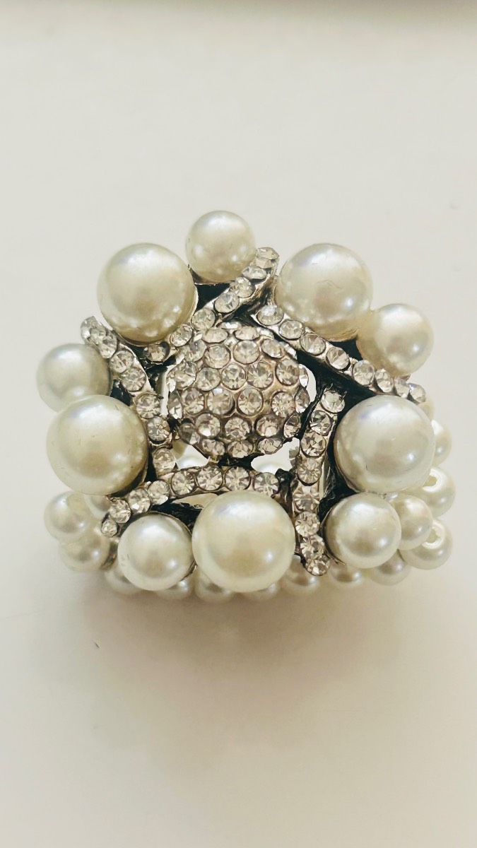 Pearl and Diamanté Stretch Ring