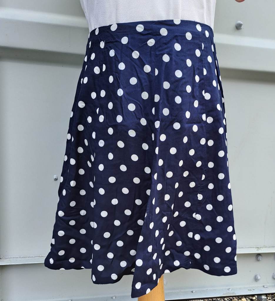 Dickins & Jones Navy Polka Dot Skirt Size 14 A Line Midi Viscose Spot Print